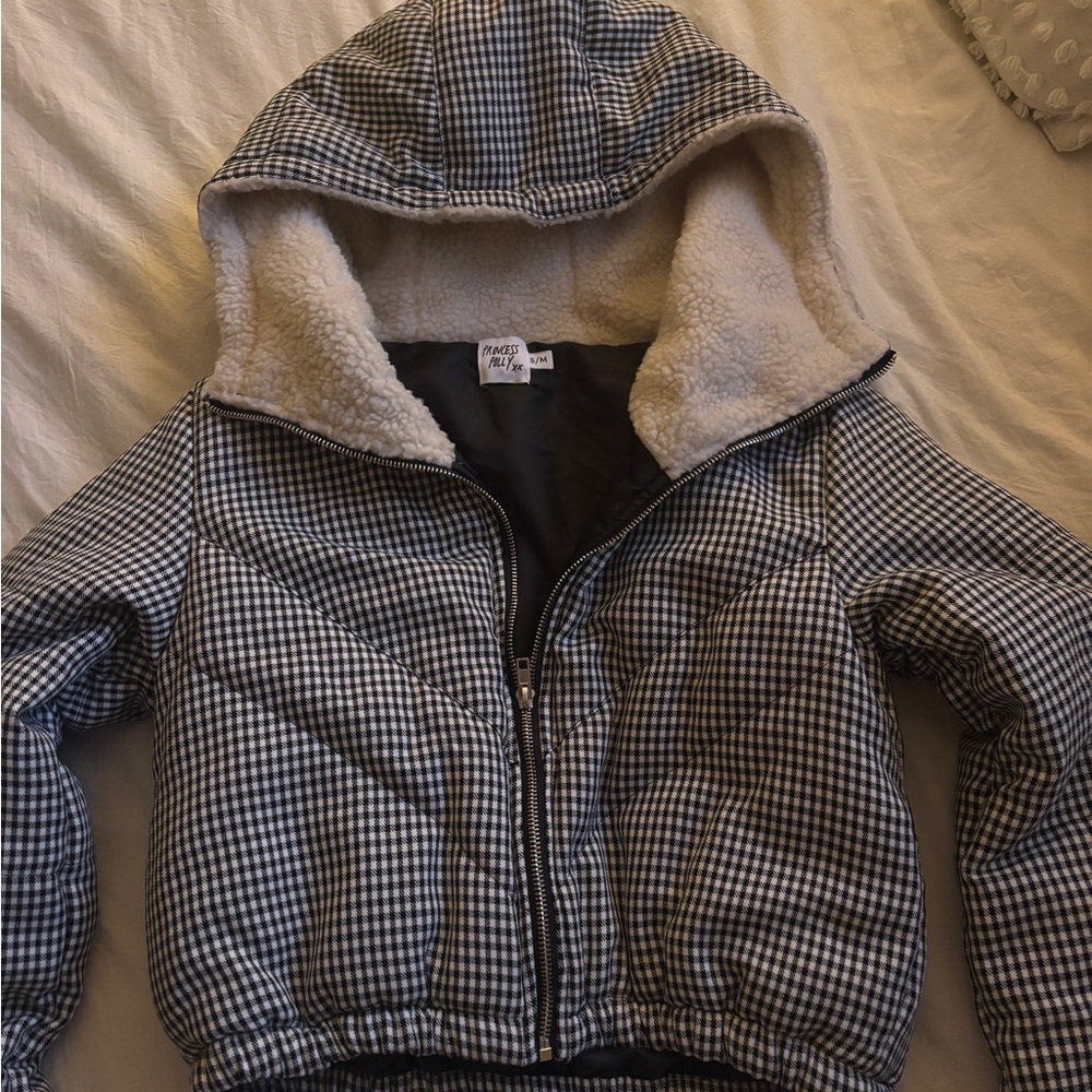 Princess Polly Black and Cream Sherpa Jacket